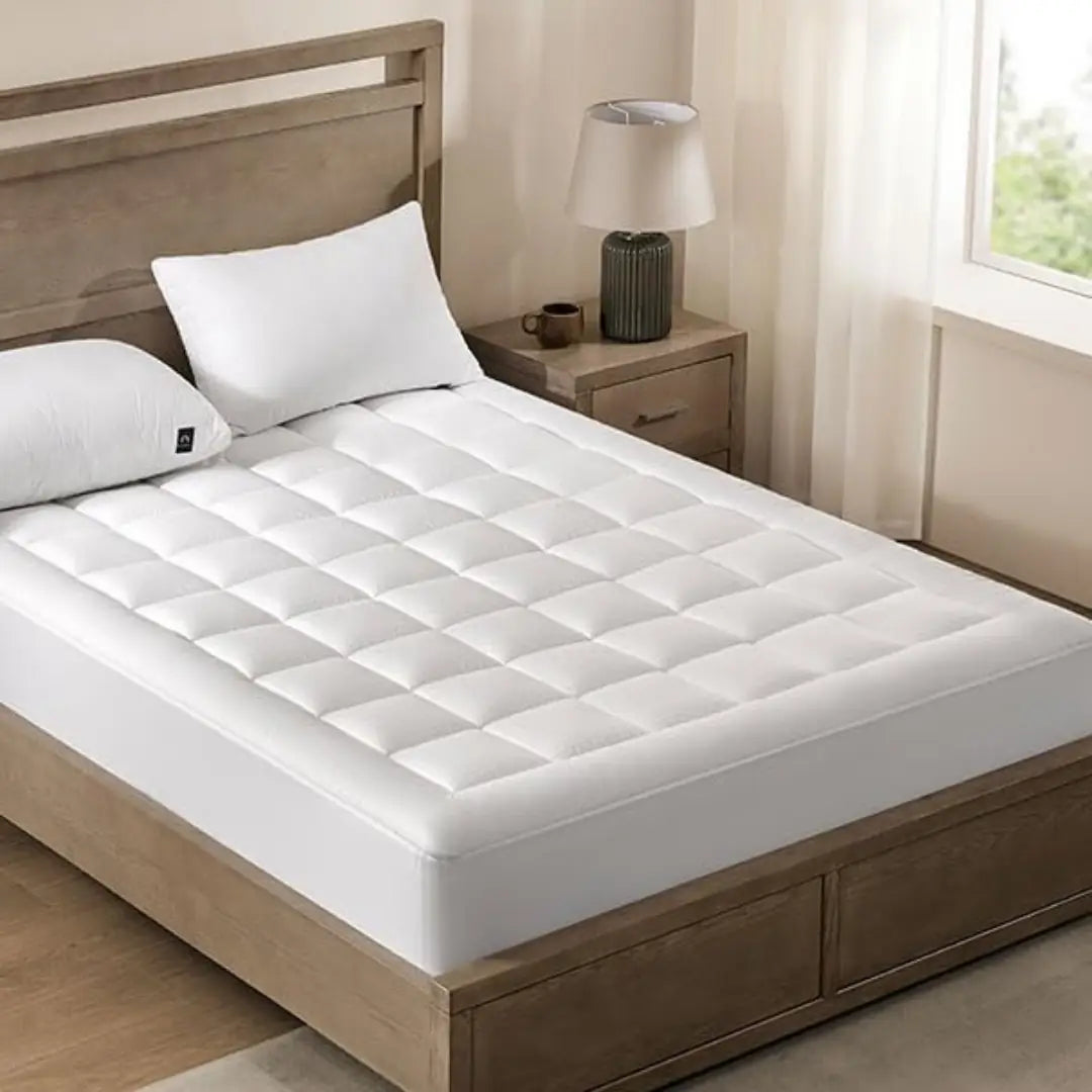 Luxury White Mattress Topper – Cloud-Soft Fiber & Breathable Microfiber
