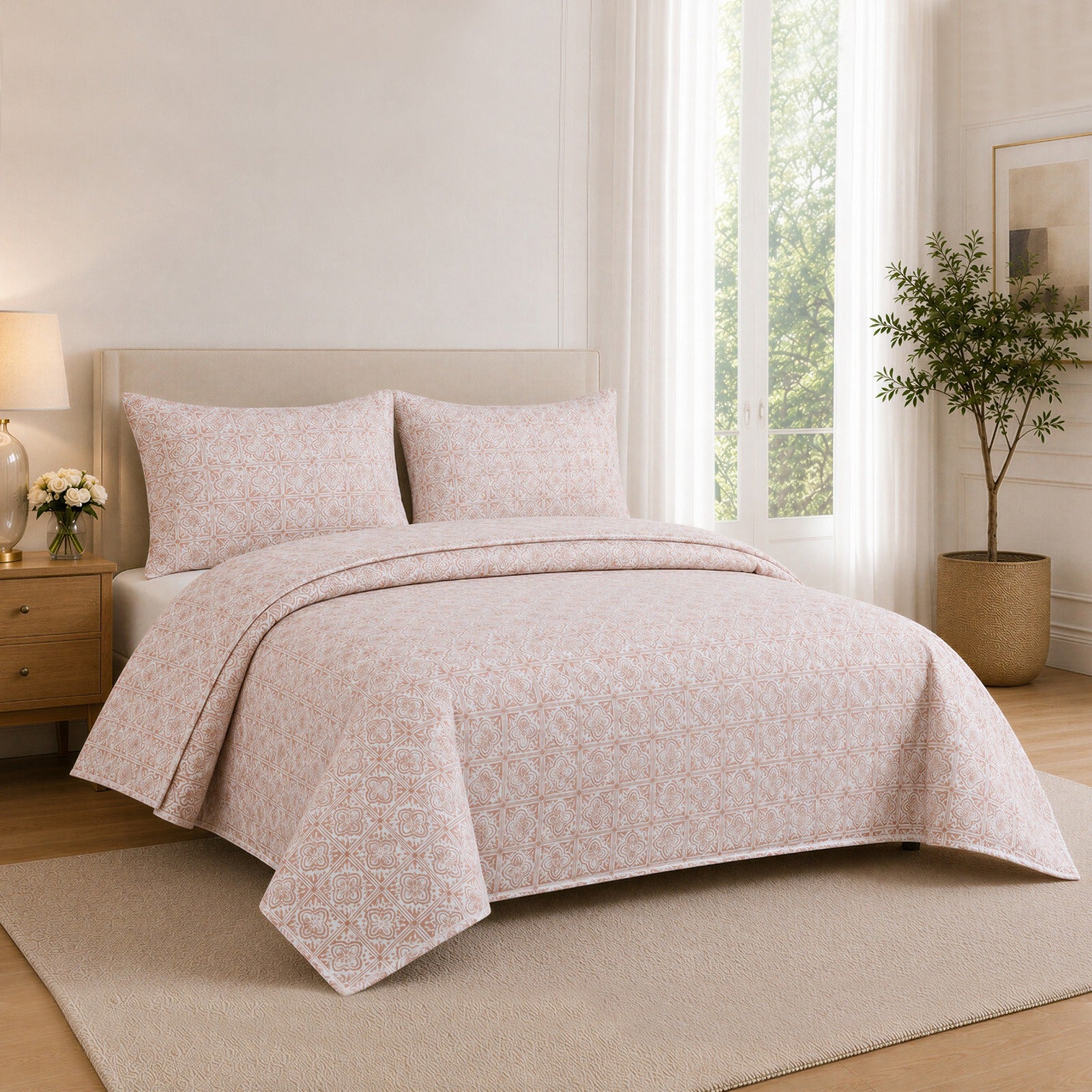 Peach & White Bedspread Set – 3 Piece Quilted Bedding Set with 2 Pillow Covers, Elegant Floral Pattern