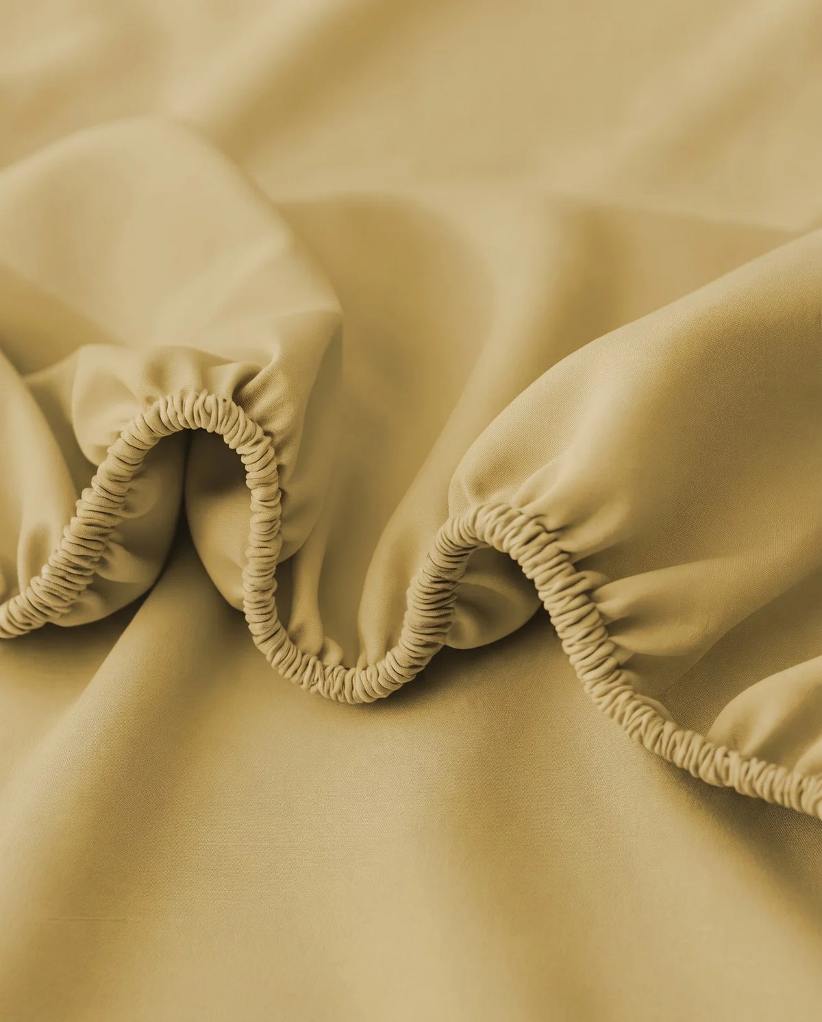 Premium Fitted Sheet With Pillows